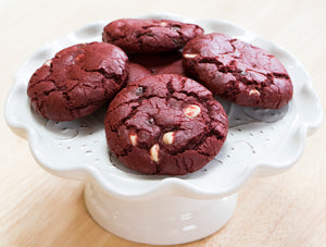 Red Velvet Chocolate Chip Cookies, red velvet desserts, easy desserts, easy recipe, Ani & Fabi, ani and fabi, chocolate desserts, pre-measured ingredients, baking kits